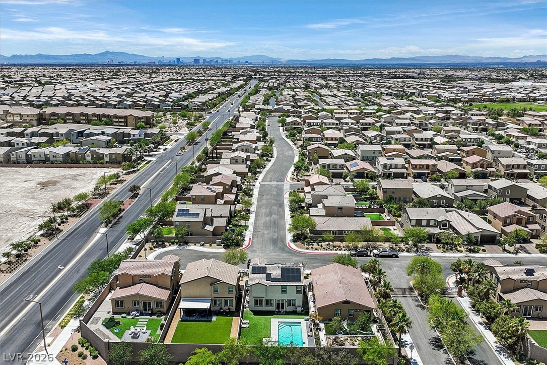 4312 Solitude Falls Avenue North Las Vegas NV 89084