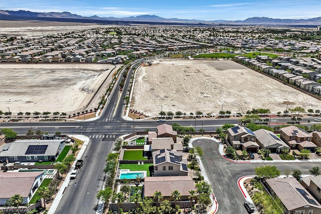 4312 Solitude Falls Avenue North Las Vegas NV 89084
