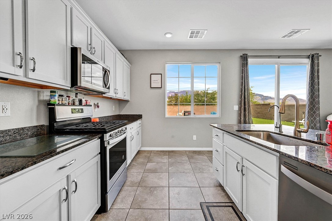 4312 Solitude Falls Avenue North Las Vegas NV 89084