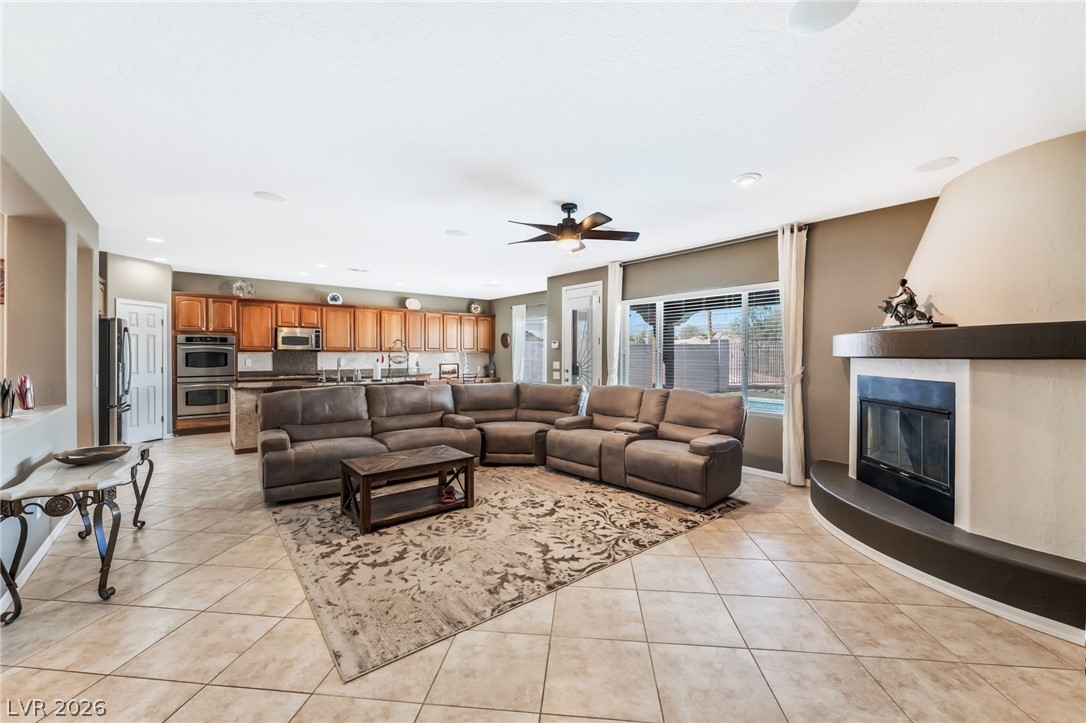 8113 Bay Dunes Street Las Vegas NV 89131
