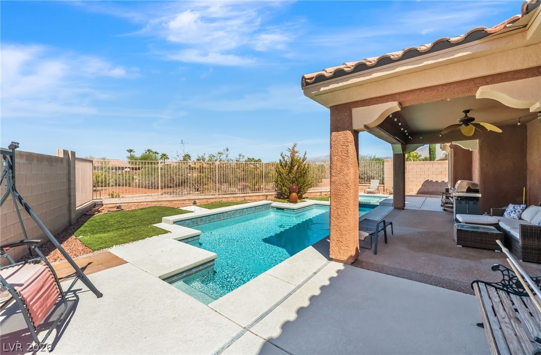 8113 Bay Dunes Street Las Vegas NV 89131