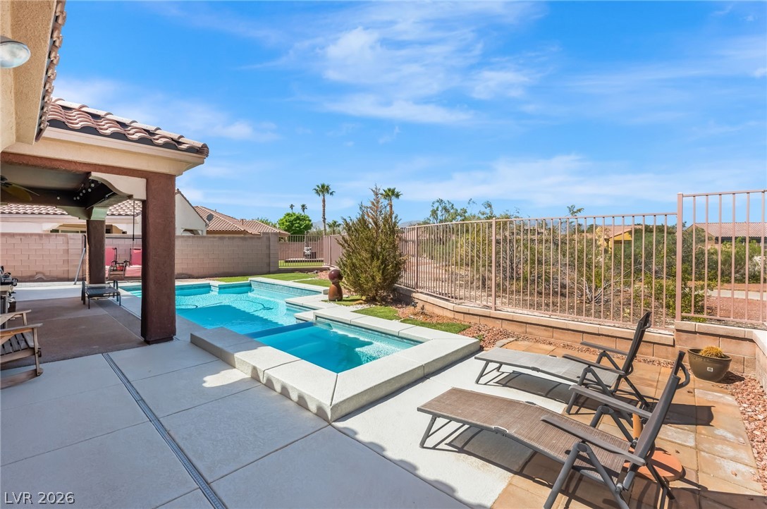 8113 Bay Dunes Street Las Vegas NV 89131