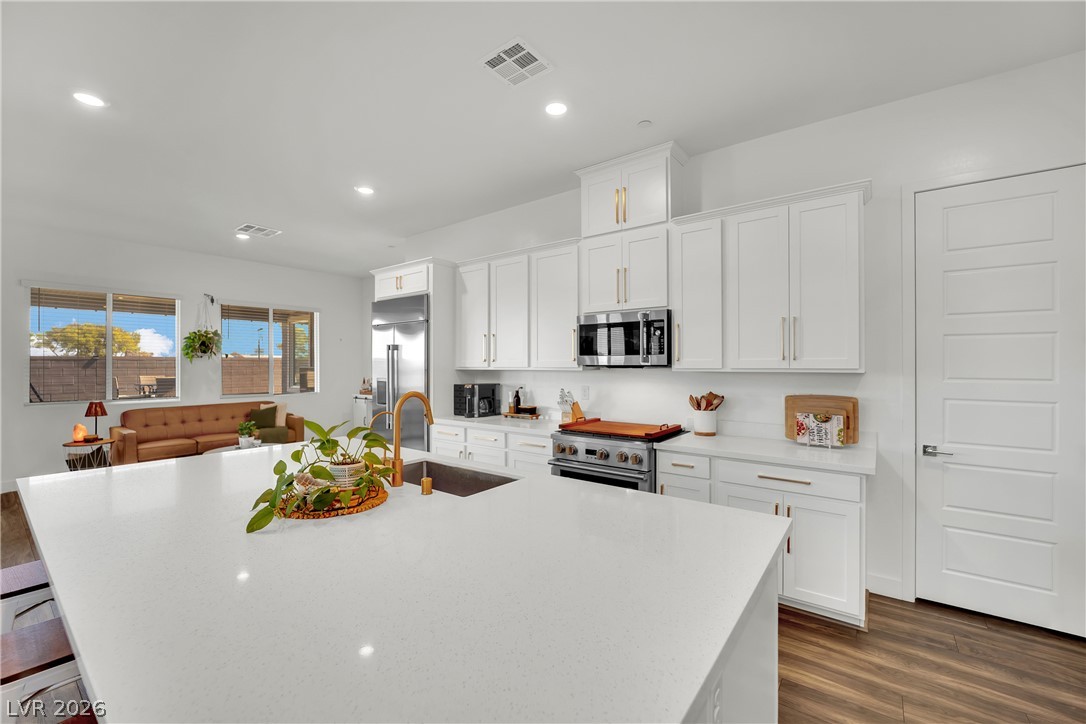 120 Barclay Heights Avenue Henderson NV 89015