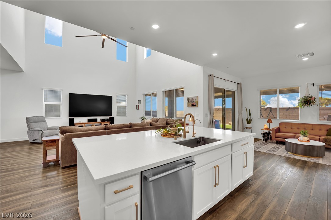 120 Barclay Heights Avenue Henderson NV 89015