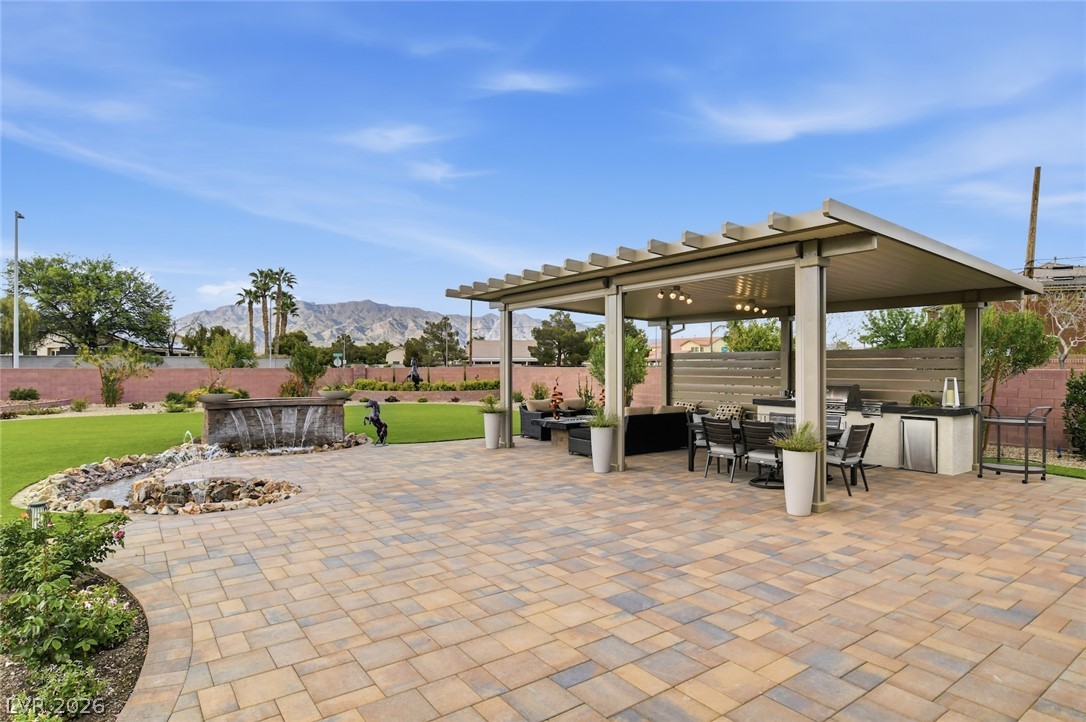 5702 Kings Bluff Avenue Las Vegas NV 89131
