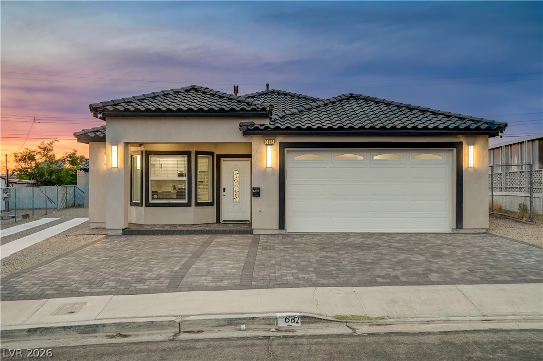 6132 Glacier Avenue Las Vegas NV 89156