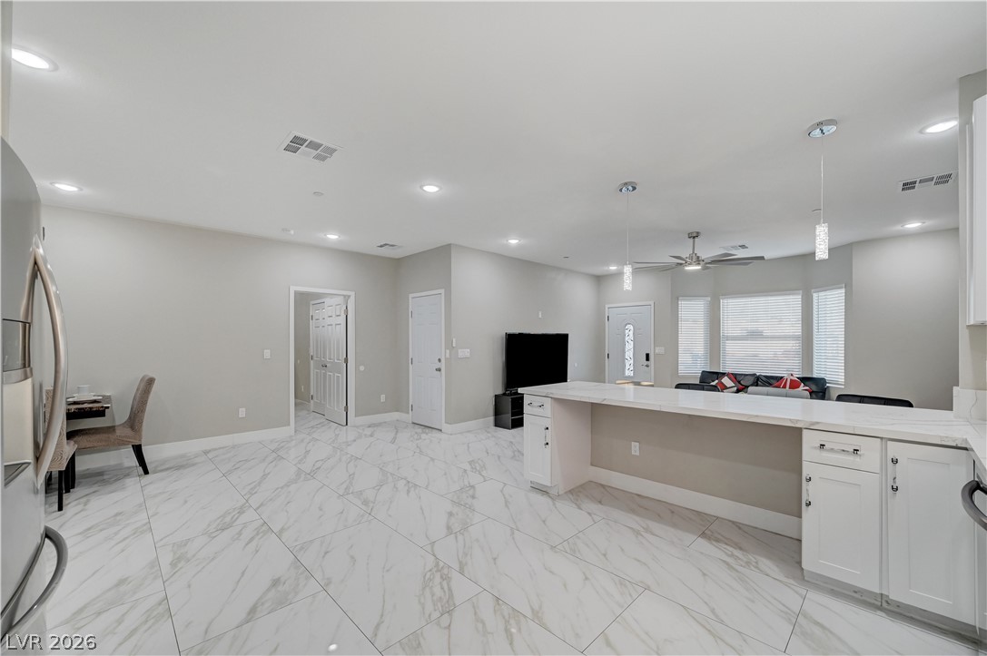 6132 Glacier Avenue Las Vegas NV 89156