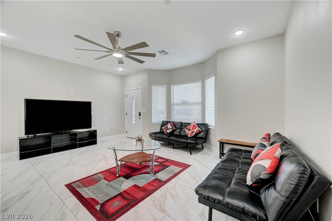 6132 Glacier Avenue Las Vegas NV 89156