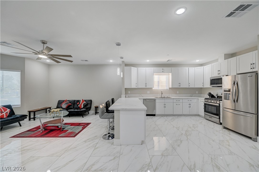 6132 Glacier Avenue Las Vegas NV 89156