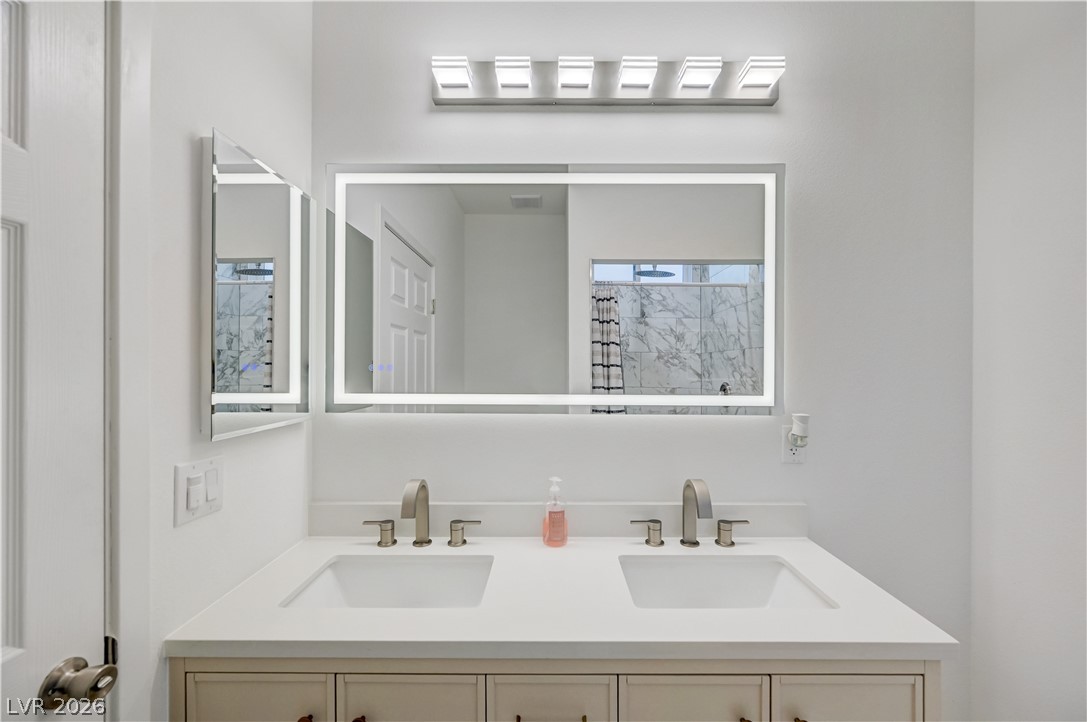 6132 Glacier Avenue Las Vegas NV 89156