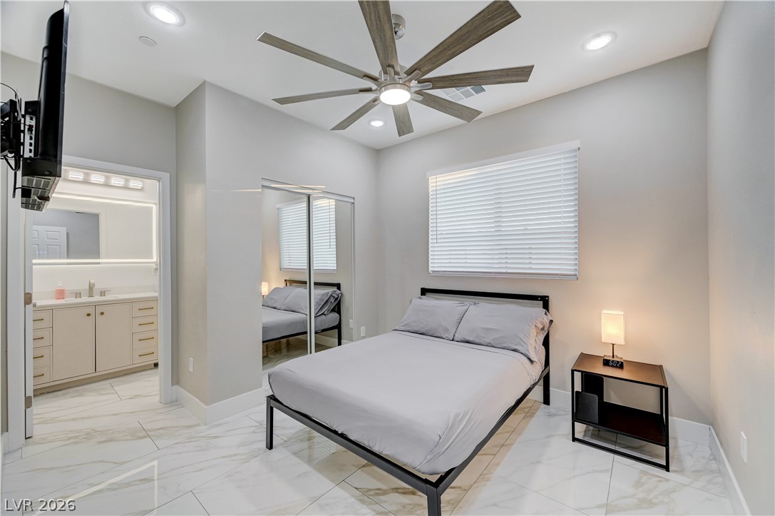 6132 Glacier Avenue Las Vegas NV 89156