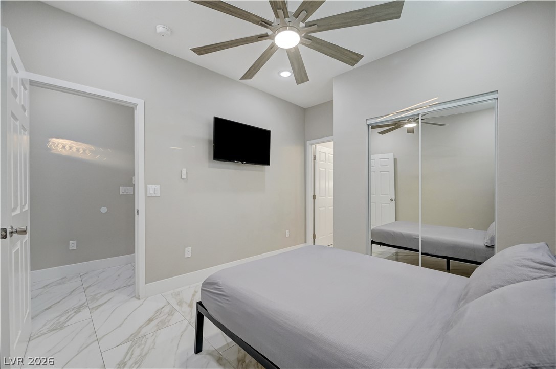 6132 Glacier Avenue Las Vegas NV 89156
