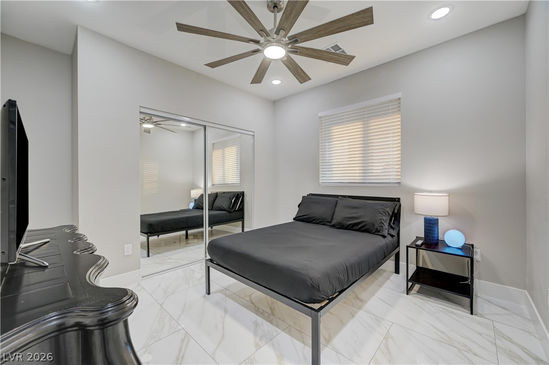 6132 Glacier Avenue Las Vegas NV 89156