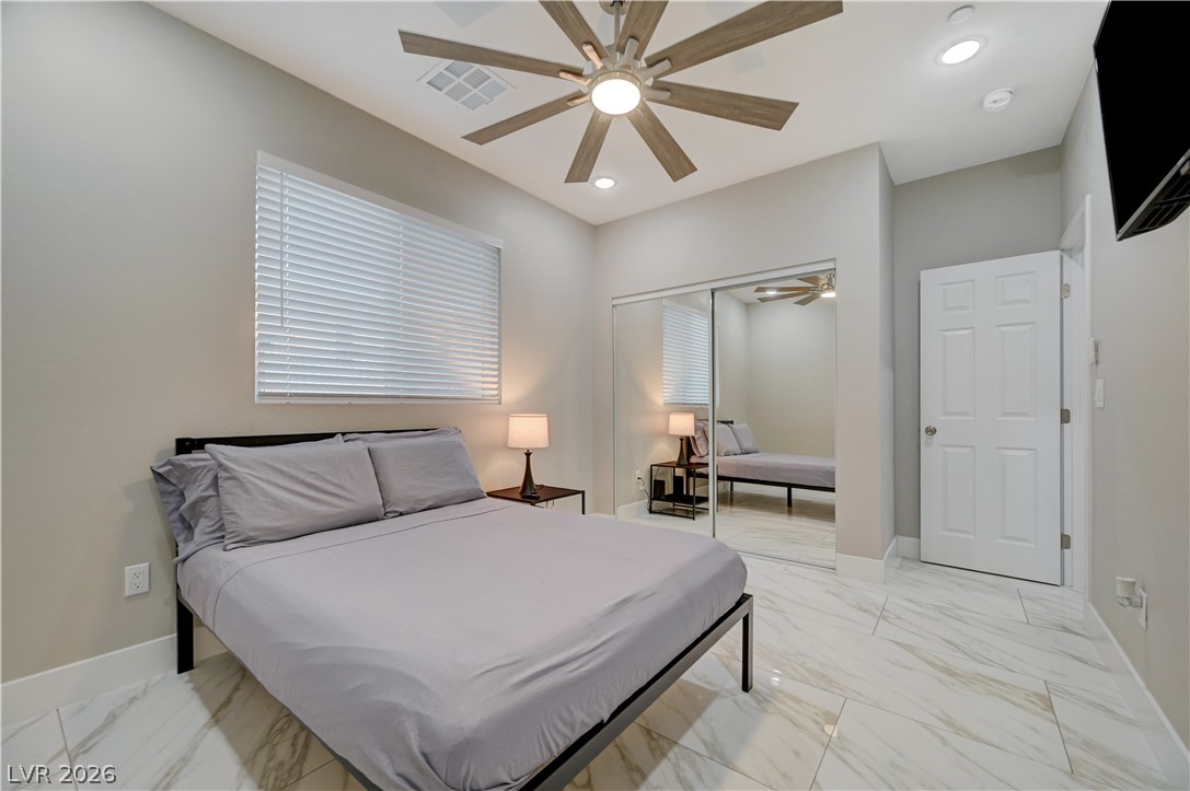 6132 Glacier Avenue Las Vegas NV 89156