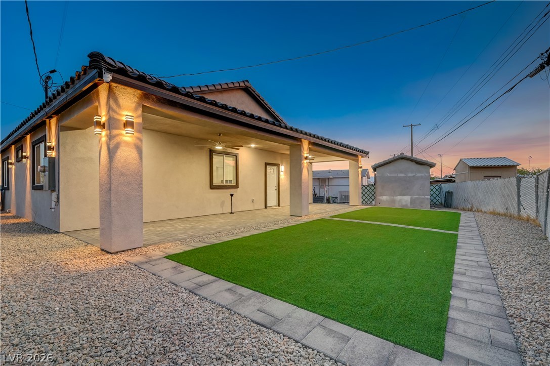 6132 Glacier Avenue Las Vegas NV 89156