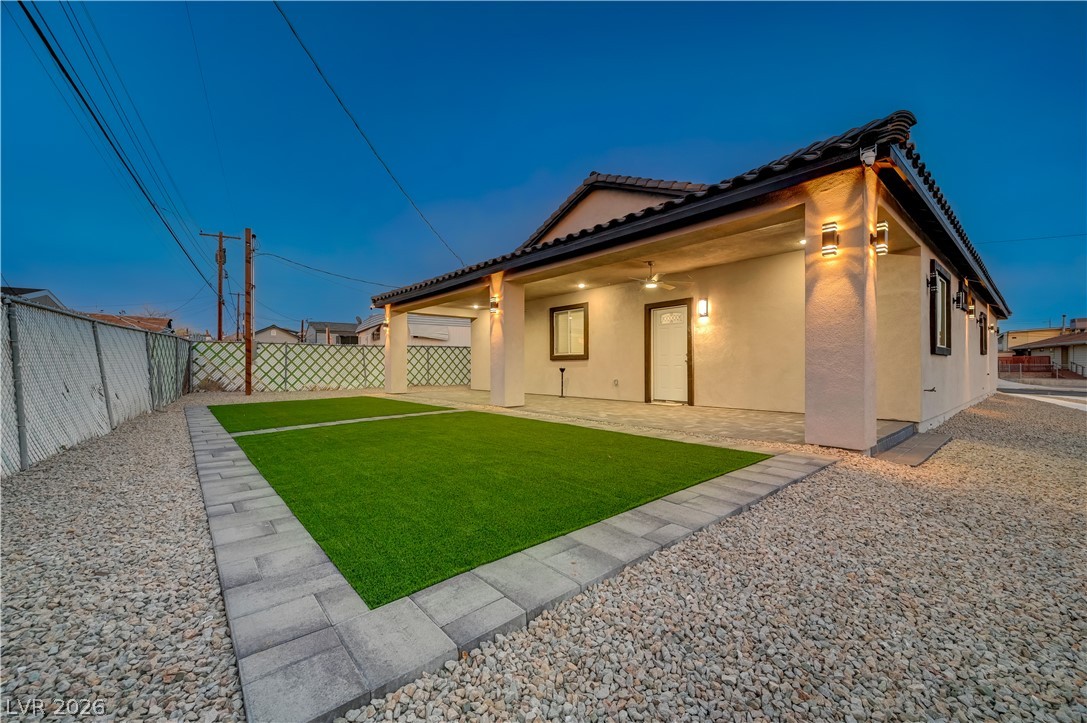 6132 Glacier Avenue Las Vegas NV 89156