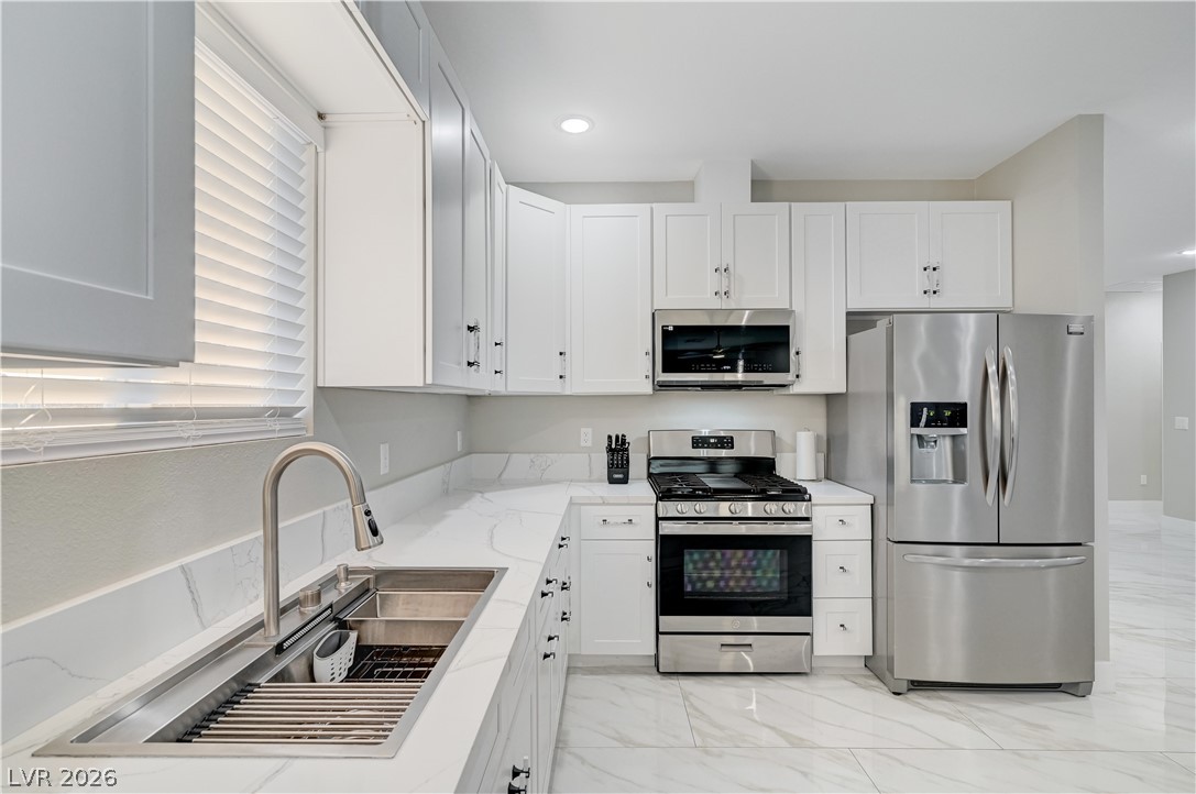 6132 Glacier Avenue Las Vegas NV 89156