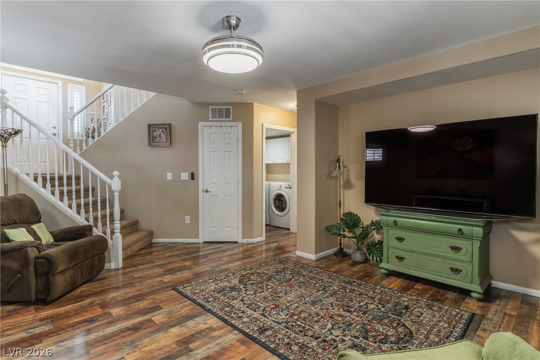 9692 Sandia Avenue Las Vegas NV 89147