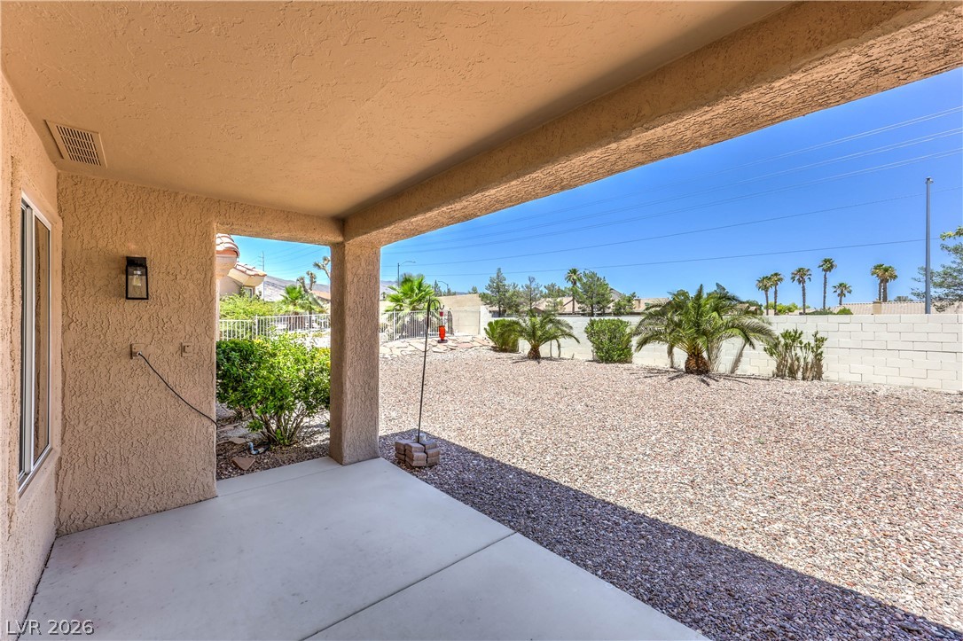 9332 Fresh Spring Drive Las Vegas NV 89134
