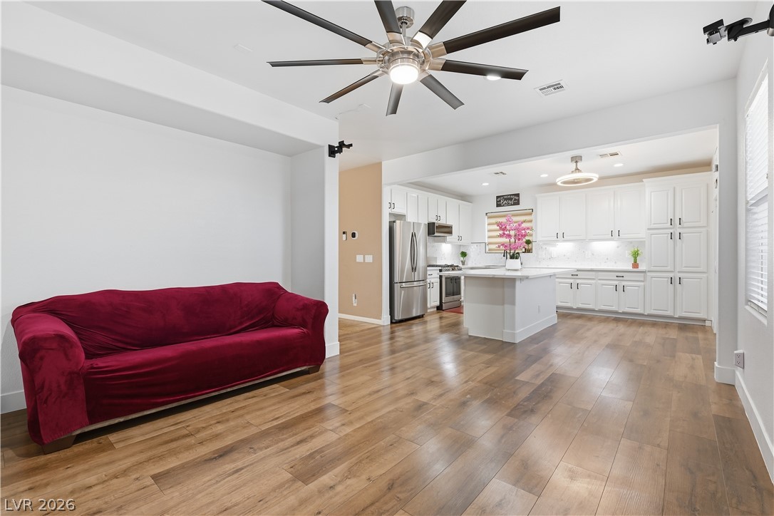 10594 Verona Wood Street Las Vegas NV 89141