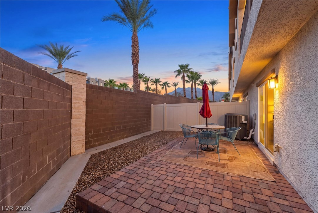 10059 Dazzling Sunrays Avenue Las Vegas NV 89129