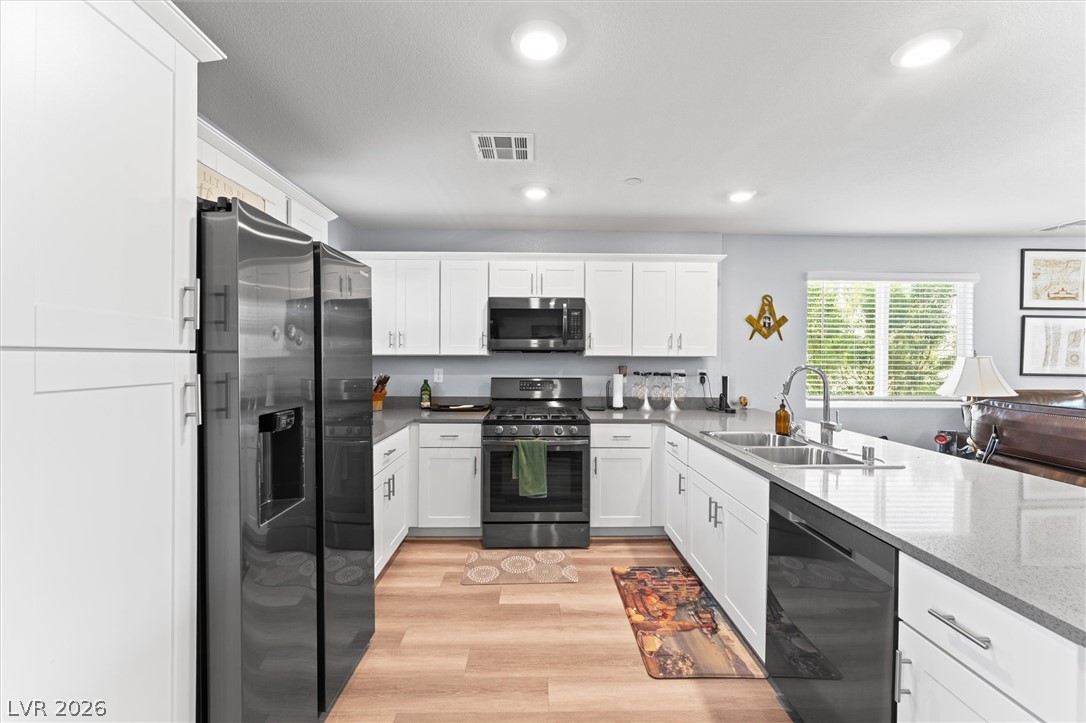 10059 Dazzling Sunrays Avenue Las Vegas NV 89129