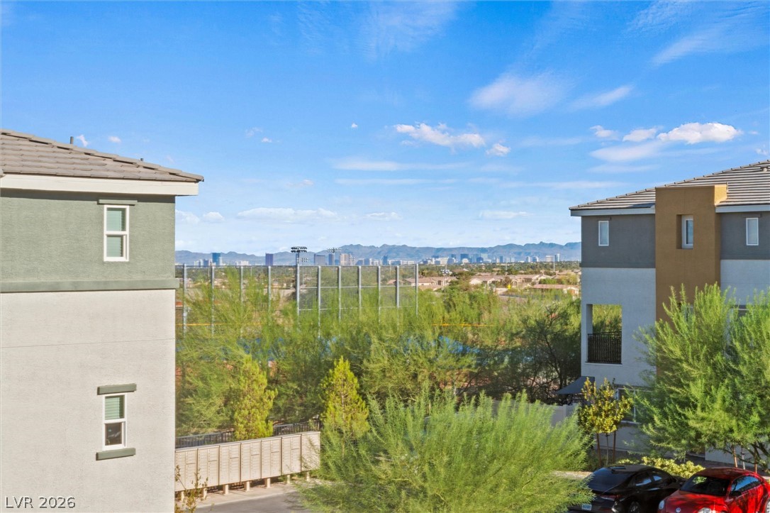 10059 Dazzling Sunrays Avenue Las Vegas NV 89129