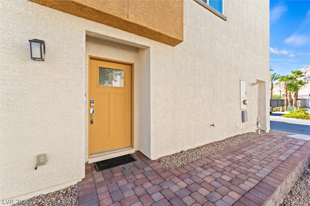 10059 Dazzling Sunrays Avenue Las Vegas NV 89129