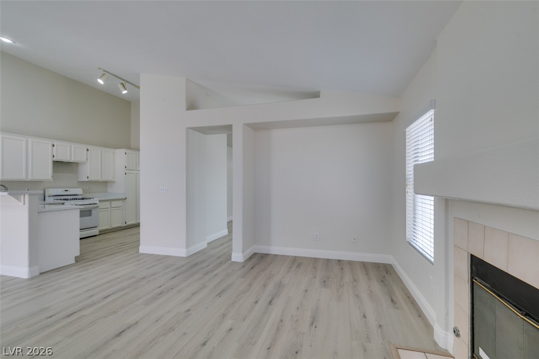 5316 Clouds Rest Avenue Las Vegas NV 89108