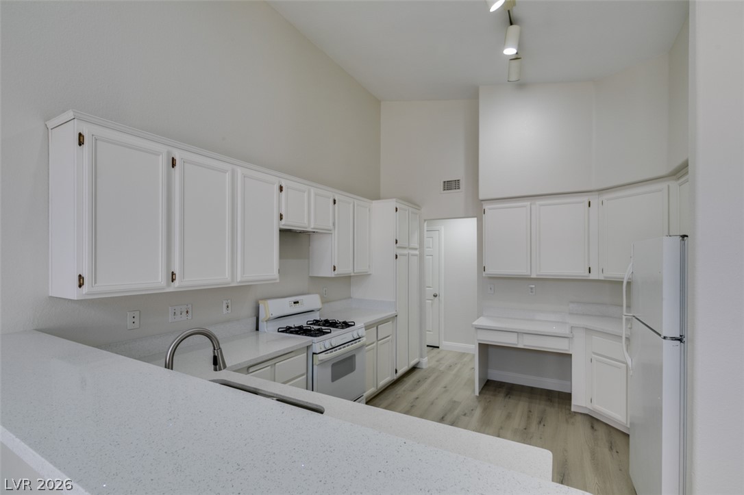 5316 Clouds Rest Avenue Las Vegas NV 89108