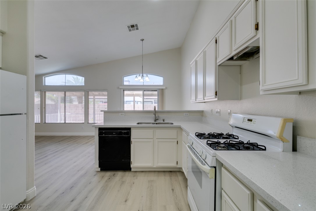 5316 Clouds Rest Avenue Las Vegas NV 89108