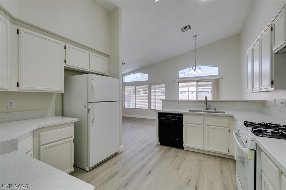 5316 Clouds Rest Avenue Las Vegas NV 89108