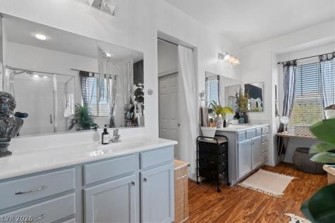 6620 Macdoogle Street Las Vegas NV 89166