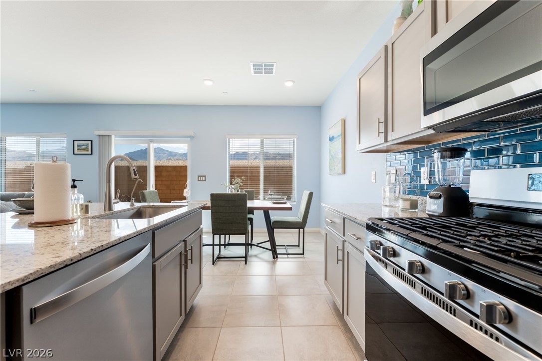 7059 Alabaster Peak Street Las Vegas NV 89166
