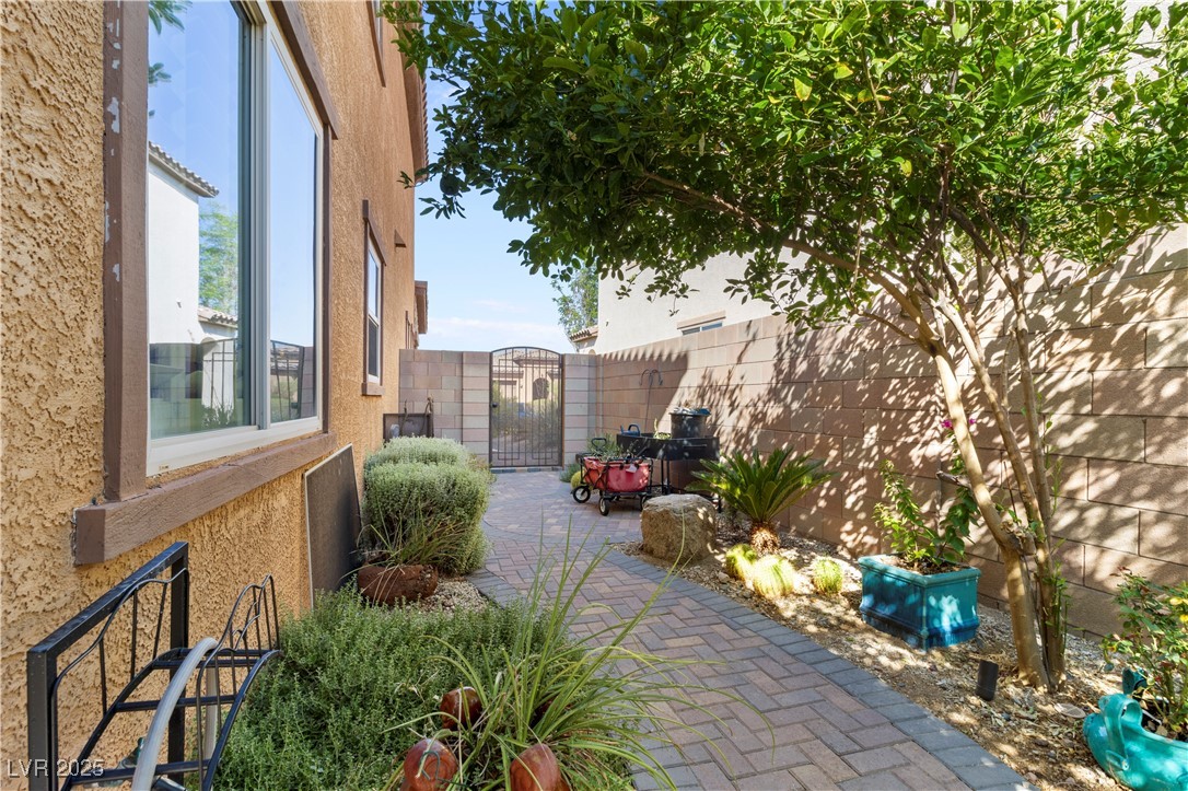 1045 Via Saint Andrea Place Henderson NV 89011