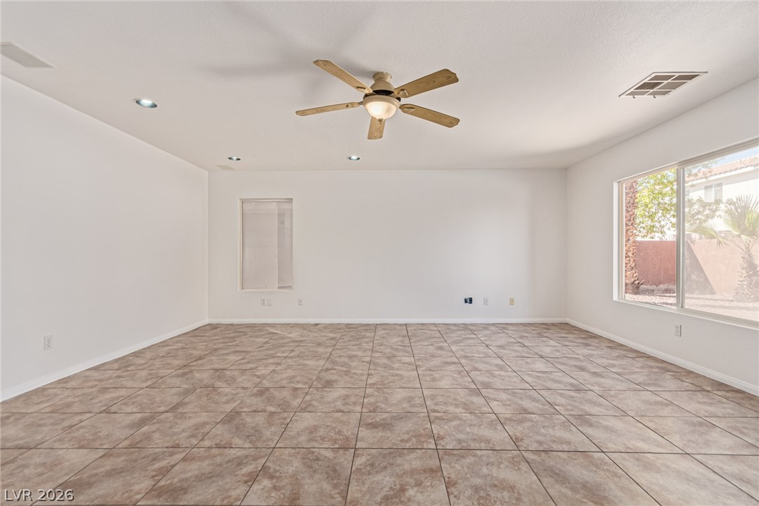 1066 Aspen Valley Avenue Las Vegas NV 89123