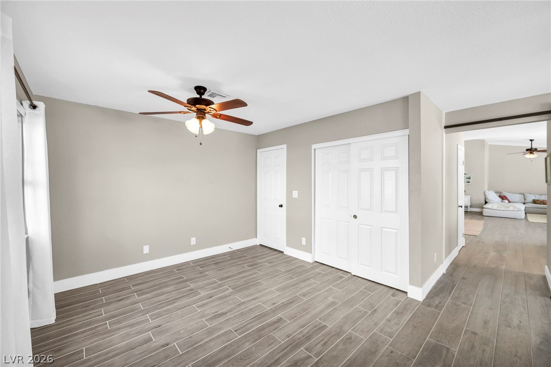 3249 Palmdesert Way Las Vegas NV 89120