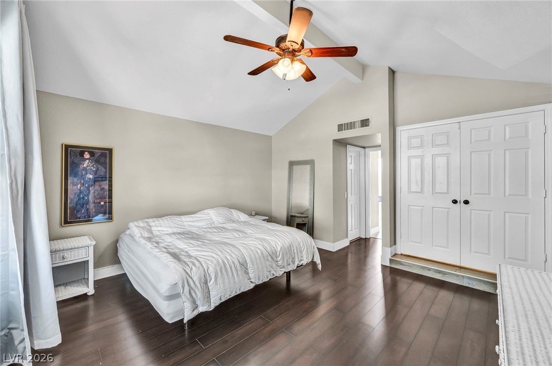 3249 Palmdesert Way Las Vegas NV 89120
