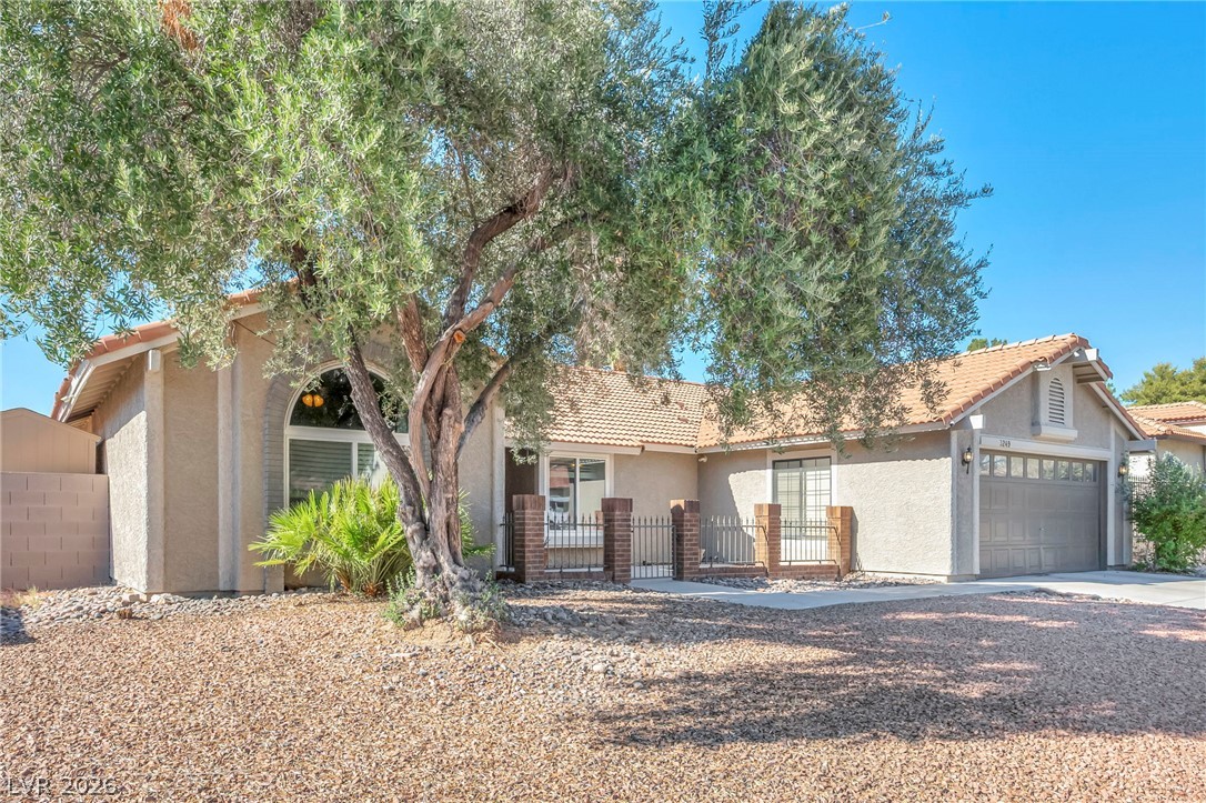 3249 Palmdesert Way Las Vegas NV 89120