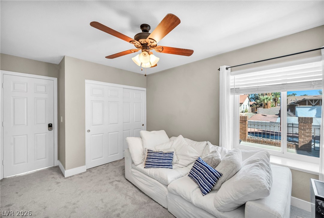 3249 Palmdesert Way Las Vegas NV 89120