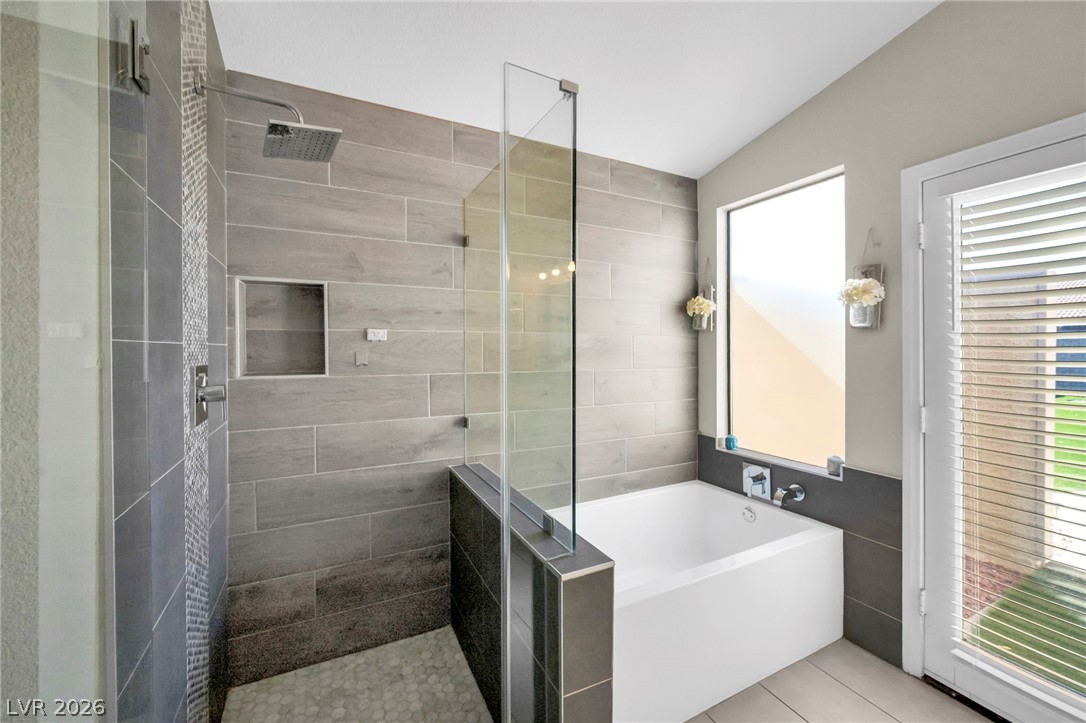 3249 Palmdesert Way Las Vegas NV 89120