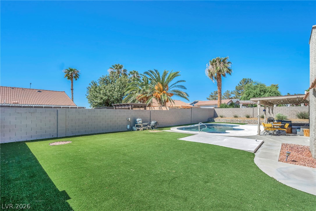 3249 Palmdesert Way Las Vegas NV 89120