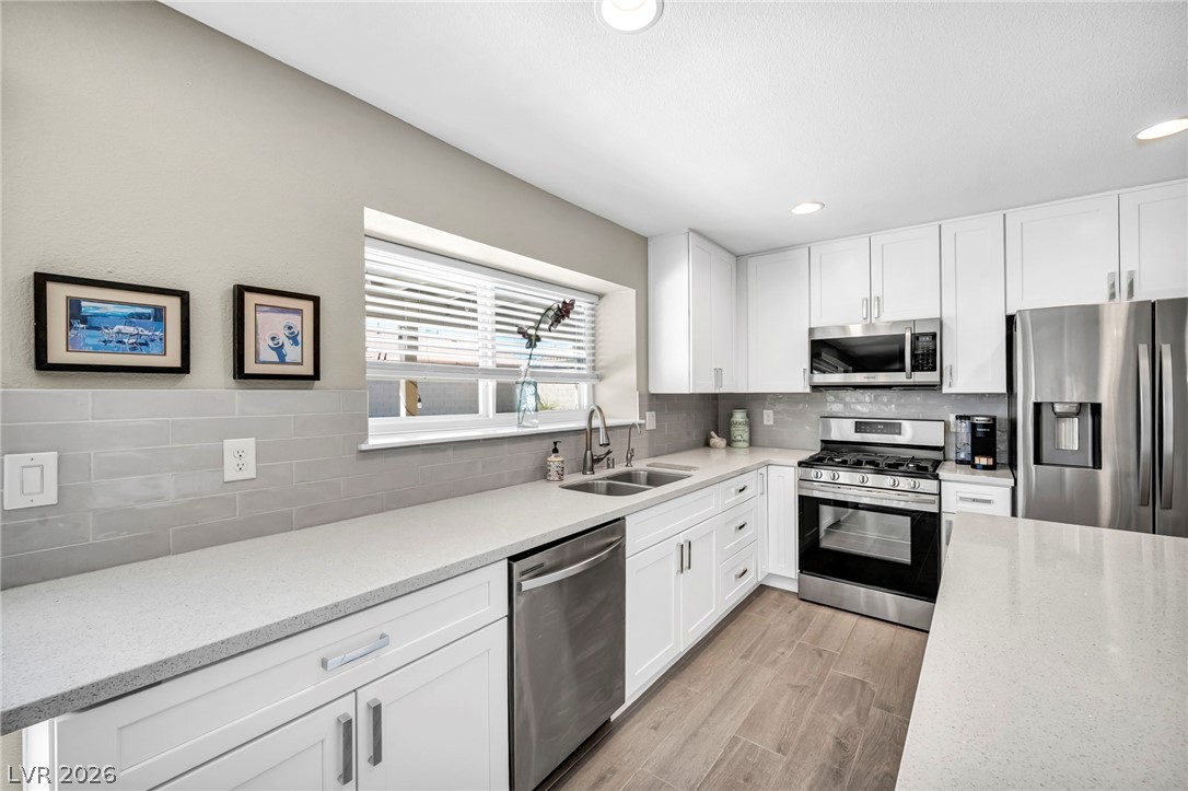 3249 Palmdesert Way Las Vegas NV 89120