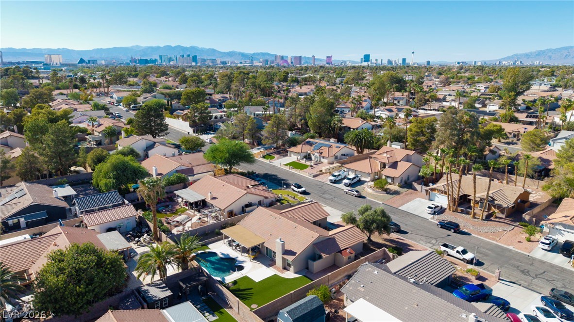 3249 Palmdesert Way Las Vegas NV 89120