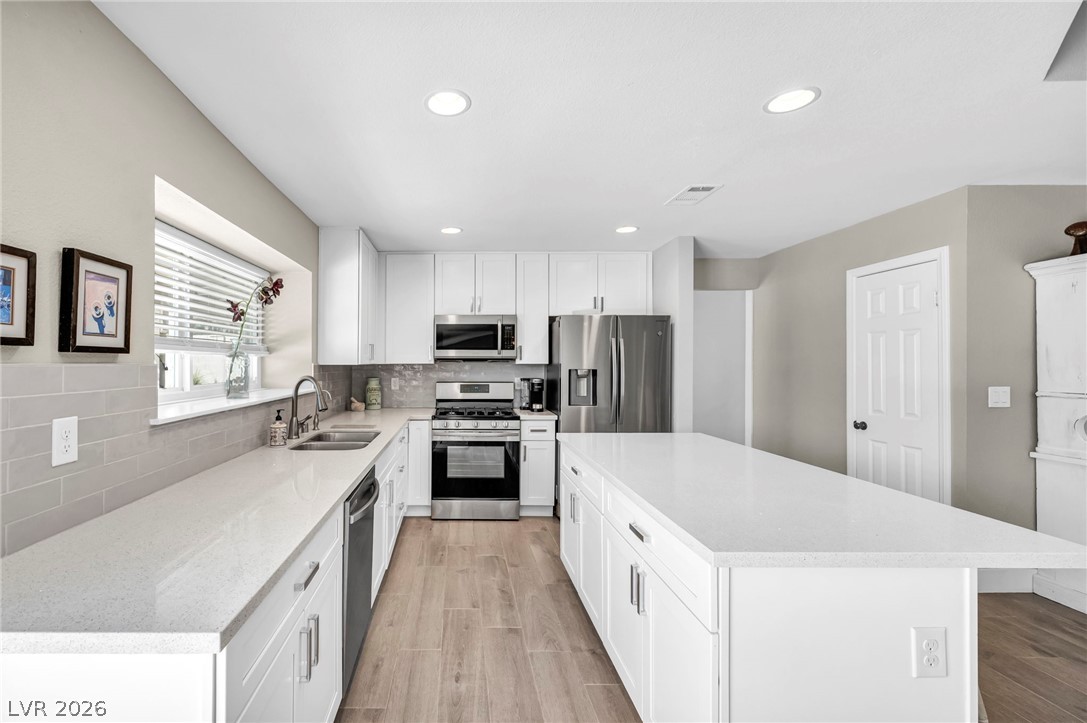 3249 Palmdesert Way Las Vegas NV 89120