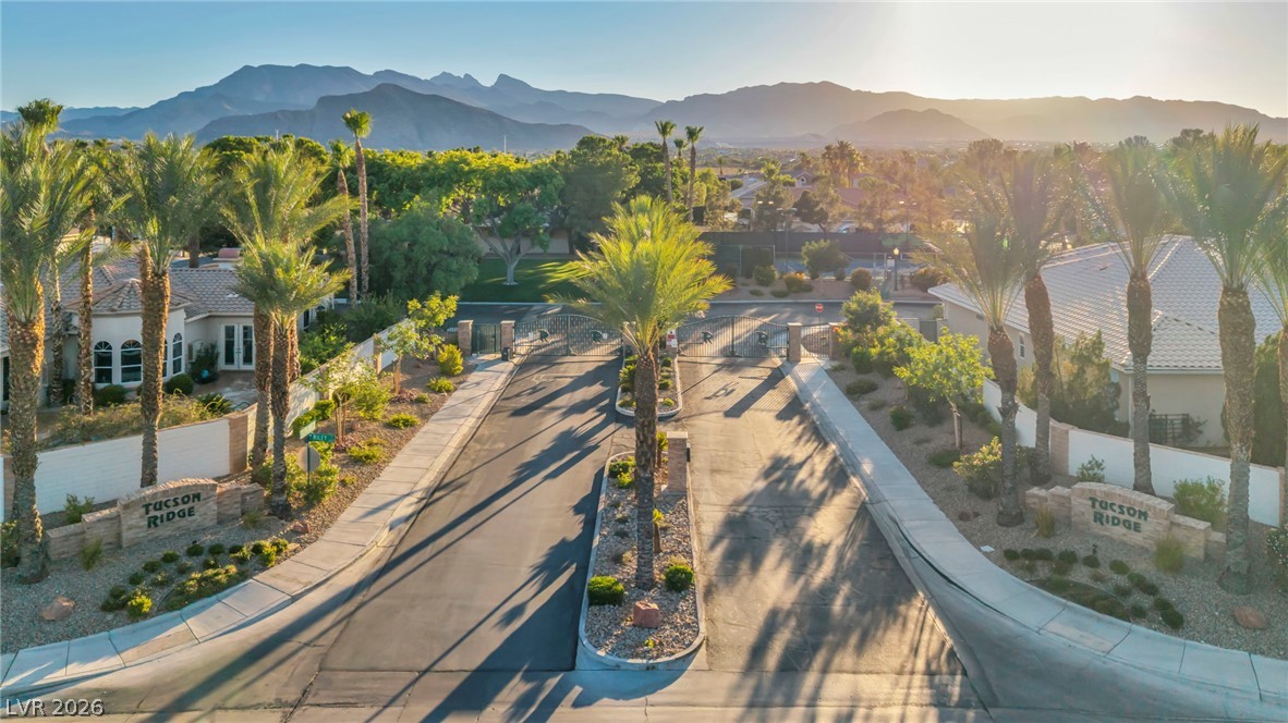 4702 Blue Mesa Way Las Vegas NV 89129