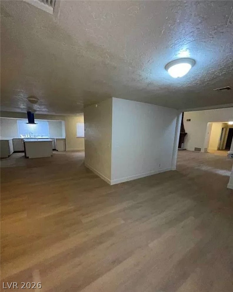 7664 Angel Crest Circle Las Vegas NV 89117