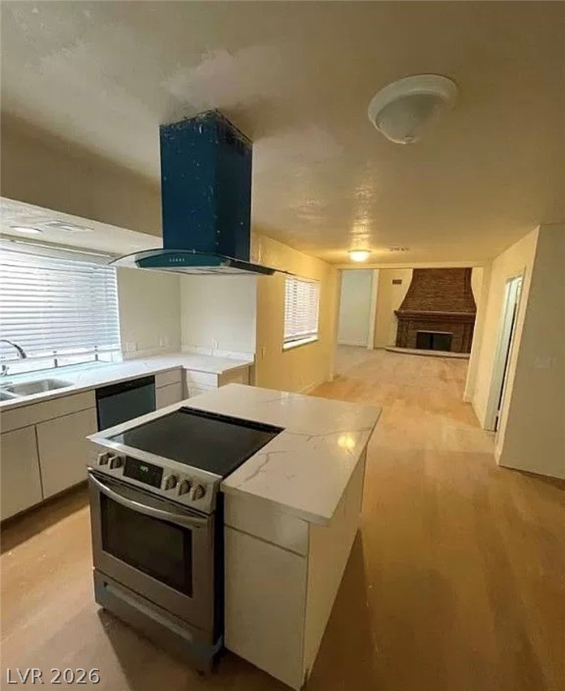 7664 Angel Crest Circle Las Vegas NV 89117