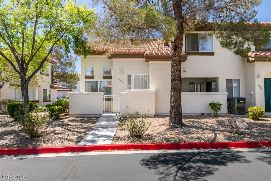 8012 Divine Drive Las Vegas NV 89128