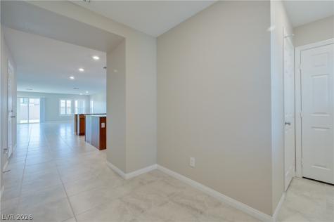 9792 Newcastle Spring Avenue Las Vegas NV 89178